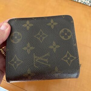 Louis Vuitton Monogram wallet brown vintage in great condition!!